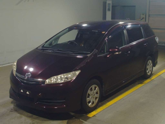 TOYOTA WISH 2013