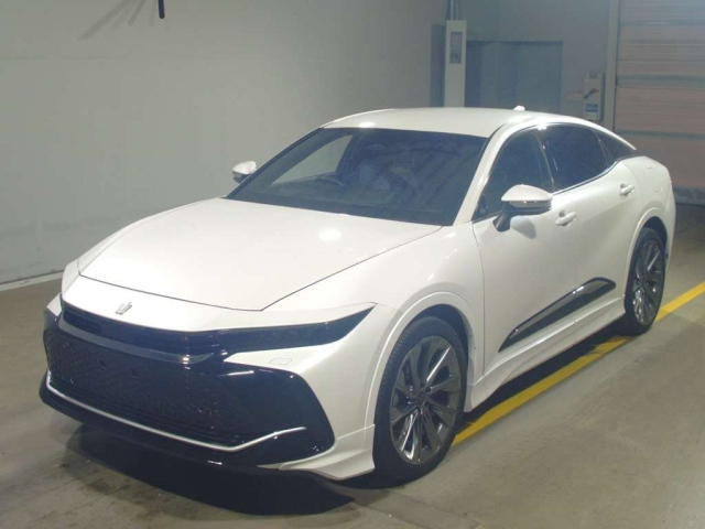 TOYOTA CROWN CROSSOVER