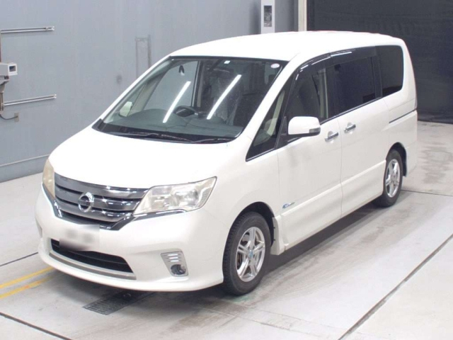 NISSAN SERENA 2013