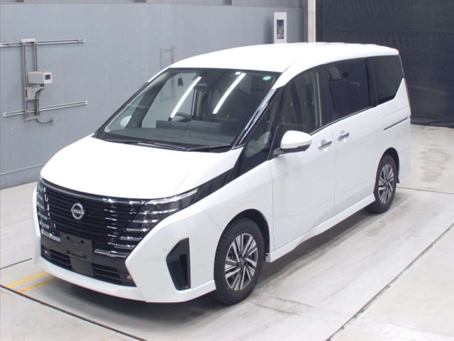 NISSAN SERENA 2023