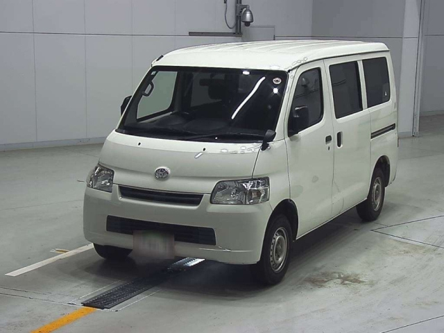 TOYOTA TOWN ACE VAN