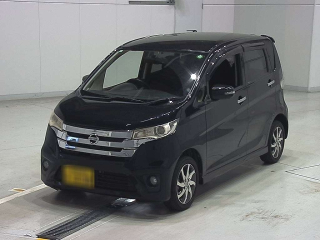 NISSAN DAYZ 2013