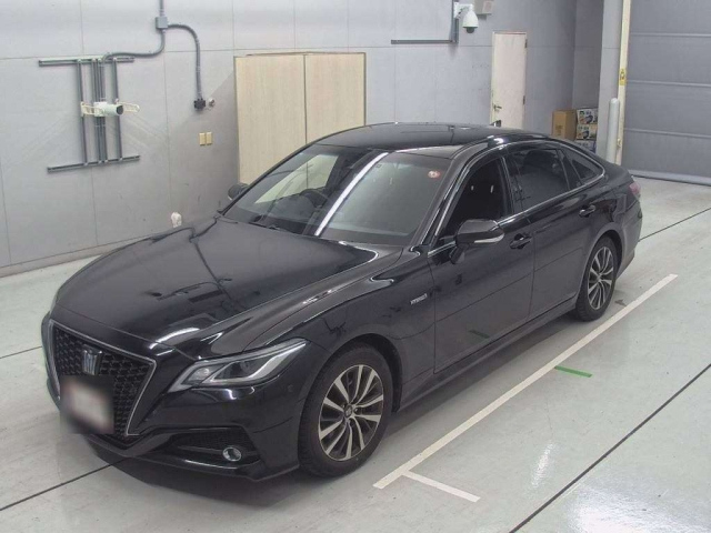 TOYOTA CROWN 2018