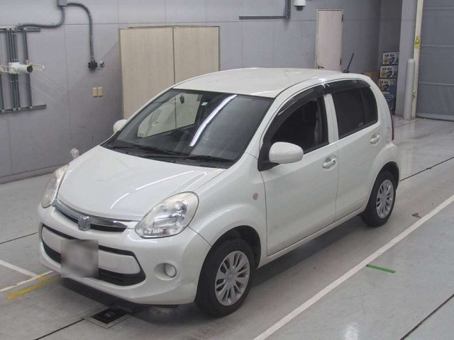 TOYOTA PASSO 2016