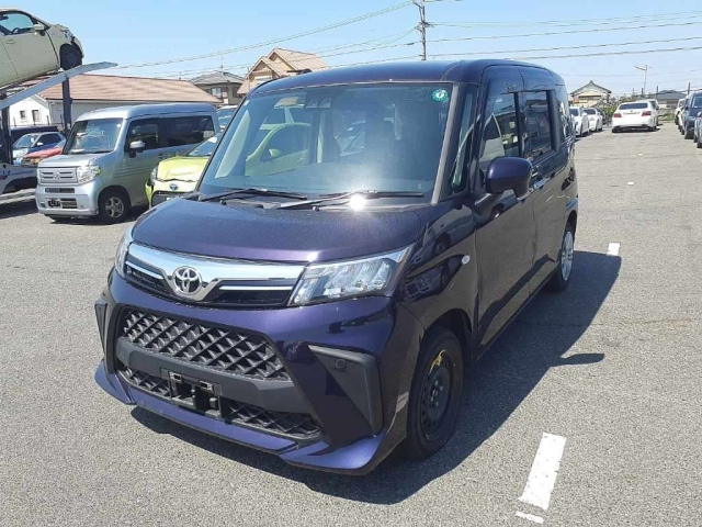 TOYOTA ROOMY 2021