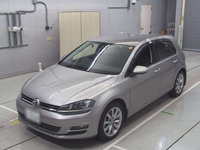 VOLKSWAGEN GOLF 2016