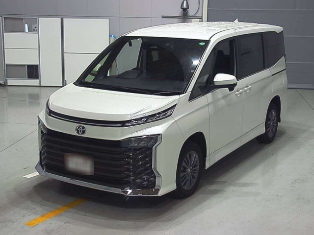 TOYOTA VOXY 2022