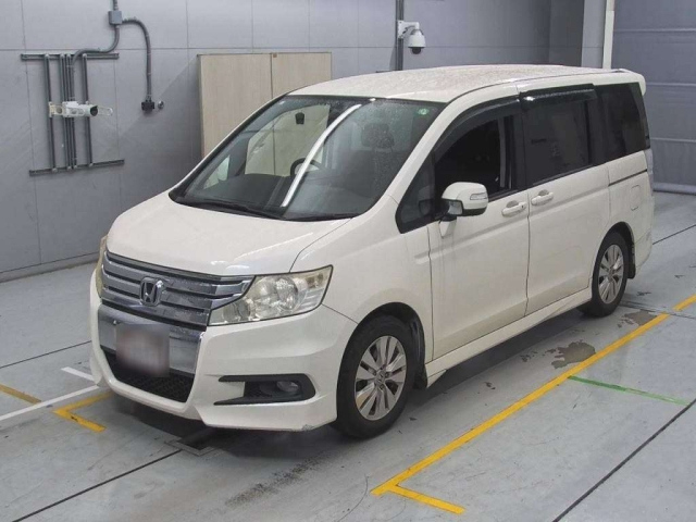 HONDA STEP WAGON 2011