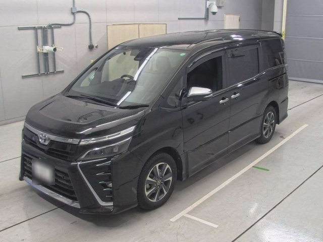 TOYOTA VOXY 2021