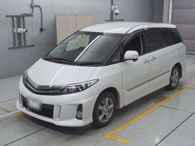 TOYOTA ESTIMA 2015