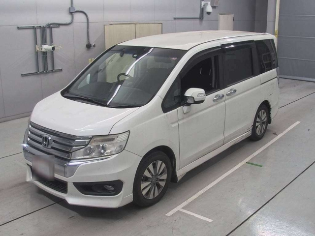 HONDA STEP WAGON 2014
