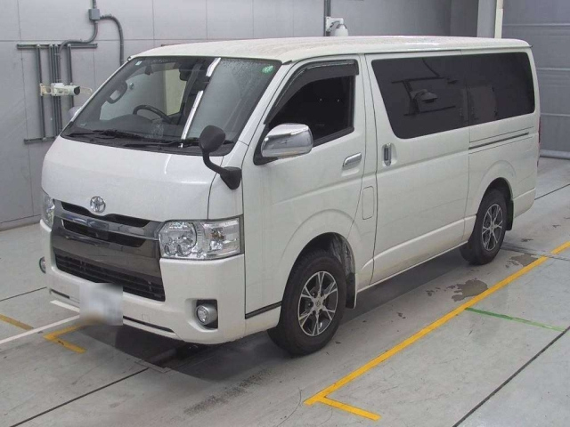 TOYOTA HIACE VAN 2019
