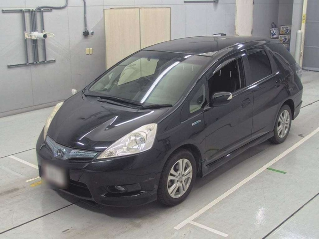 HONDA FIT SHUTTLE 2013