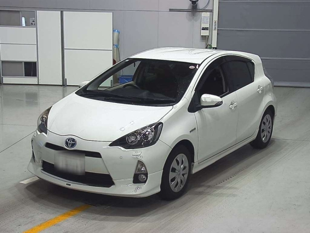 TOYOTA AQUA 2014