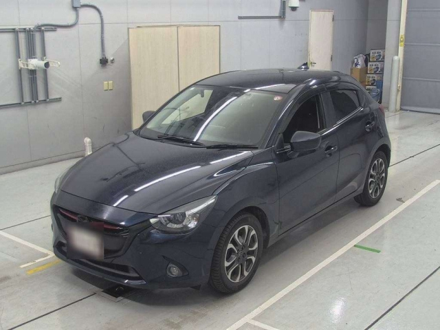 MAZDA DEMIO 2016