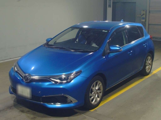 TOYOTA AURIS 2015