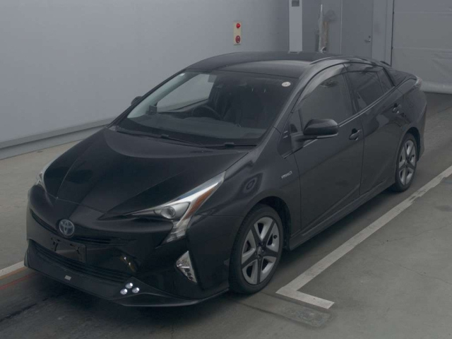 TOYOTA PRIUS 2017