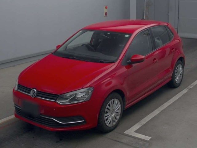 VOLKSWAGEN POLO 2015