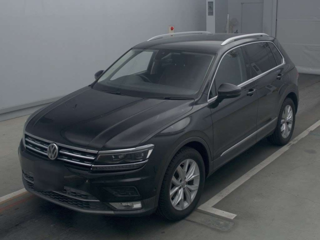 VOLKSWAGEN TIGUAN 2017