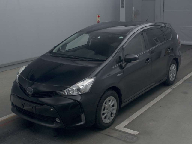 TOYOTA PRIUS ALPHA 2018