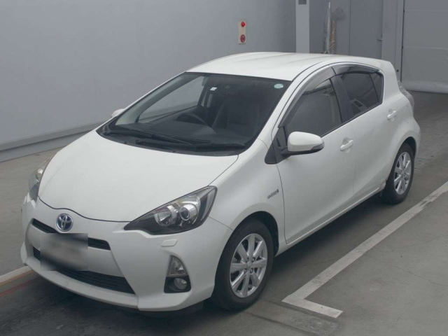 TOYOTA AQUA 2014