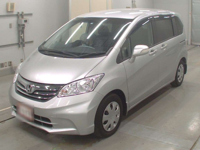 HONDA FREED 2012