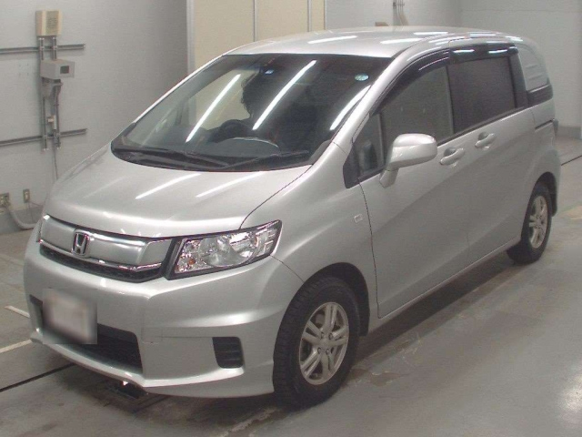 HONDA FREED 2016