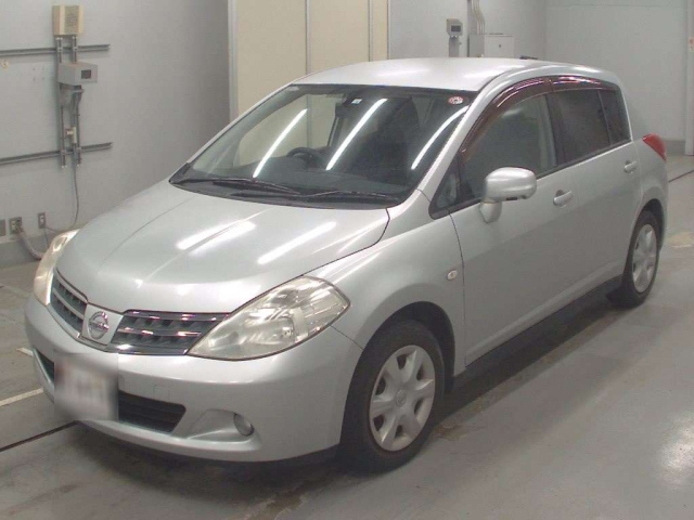 NISSAN TIIDA 2008