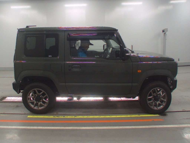 SUZUKI JIMNY 2021