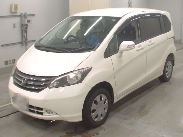 HONDA FREED 2010