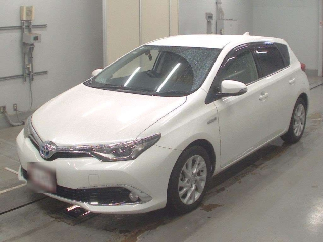 TOYOTA AURIS 2016