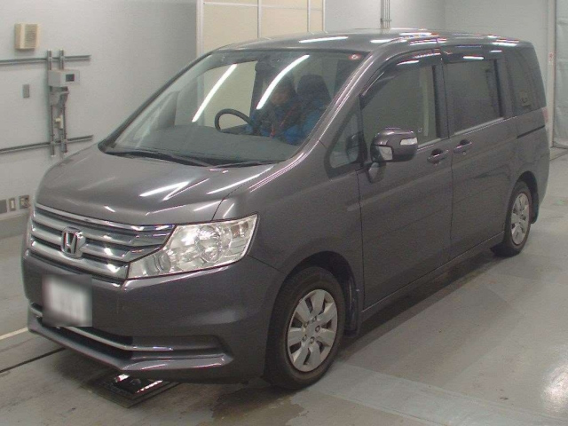 HONDA STEP WAGON 2014