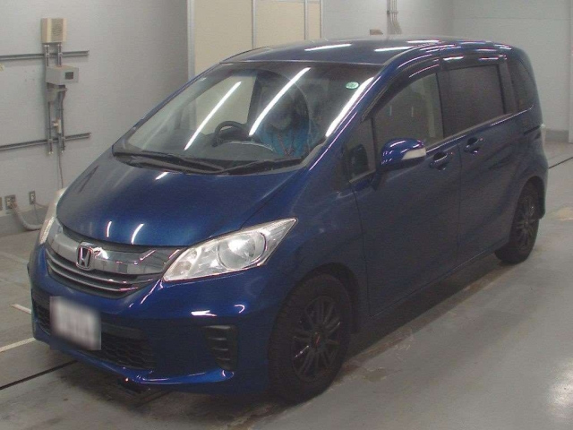 HONDA FREED 2015