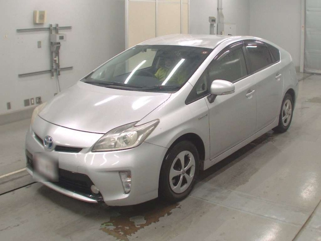 TOYOTA PRIUS 2012