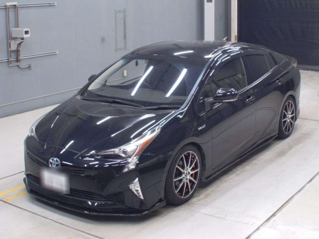 TOYOTA PRIUS 2016
