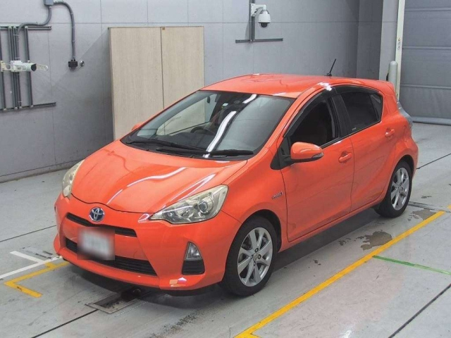 TOYOTA AQUA 2012