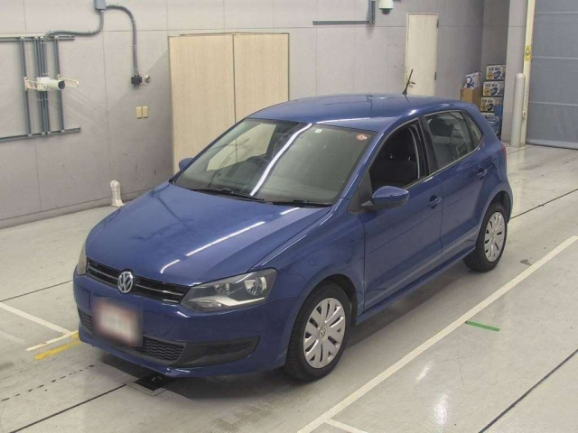 VOLKSWAGEN POLO 2014