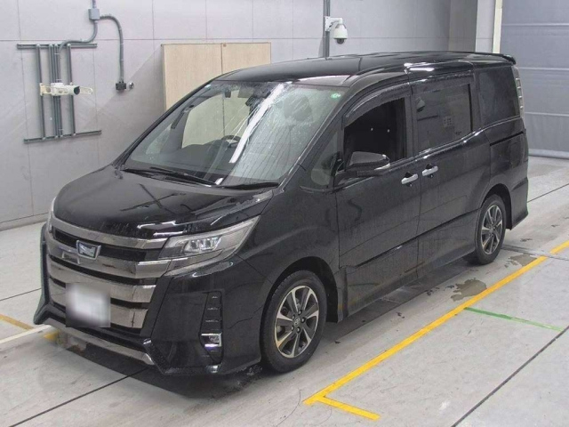 TOYOTA NOAH 2019