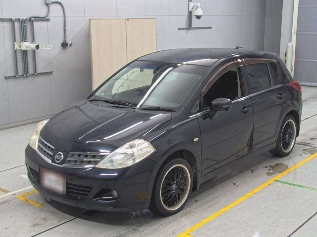 NISSAN TIIDA 2009