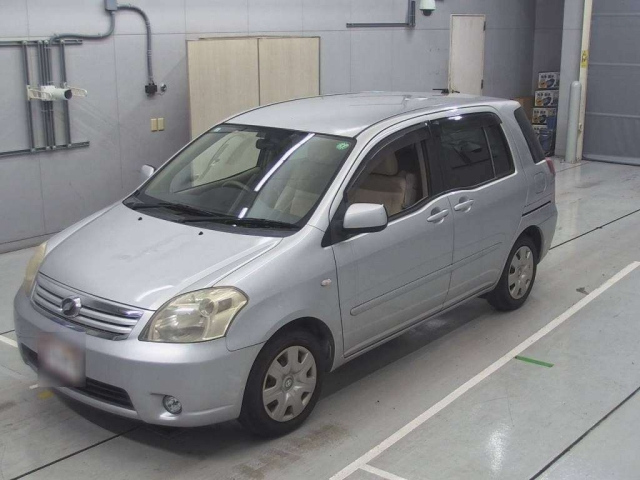TOYOTA RAUM 2007