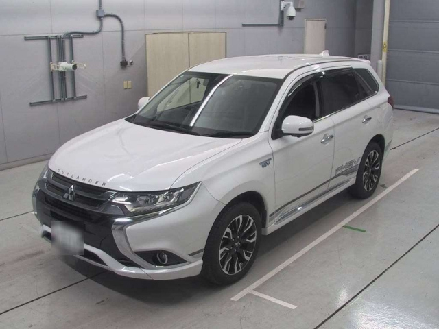 MITSUBISHI OUTLANDER PHEV 2015