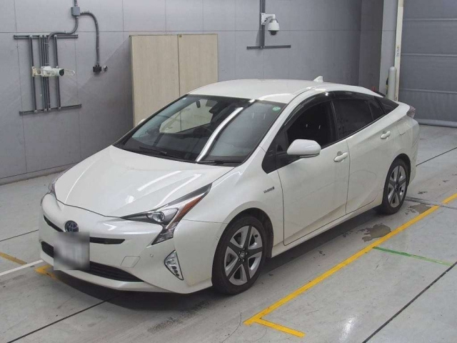 TOYOTA PRIUS 2017