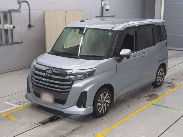 TOYOTA ROOMY 2020
