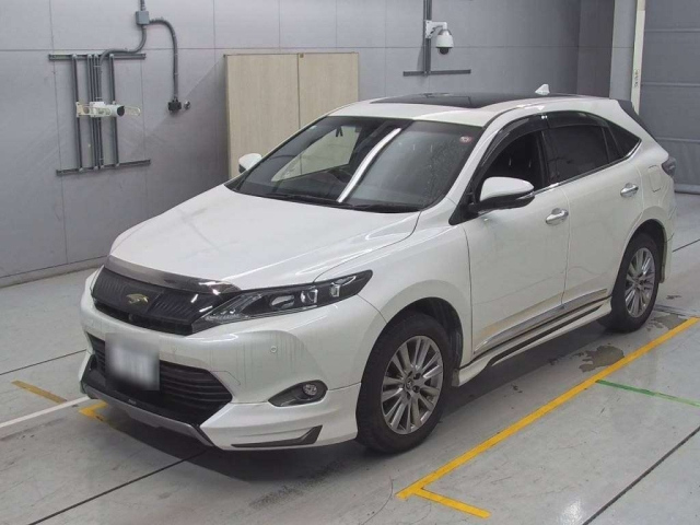TOYOTA HARRIER