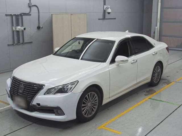 TOYOTA CROWN 2013