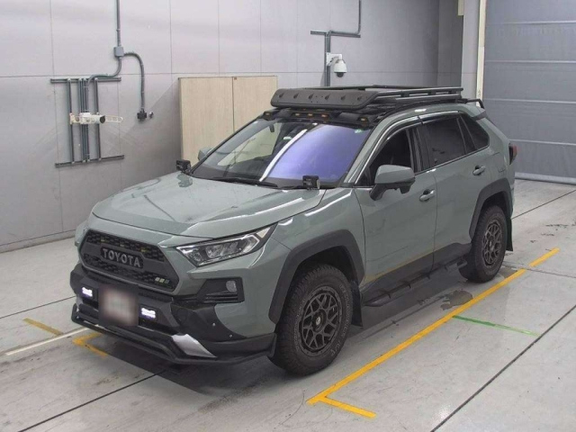 TOYOTA RAV4 2021