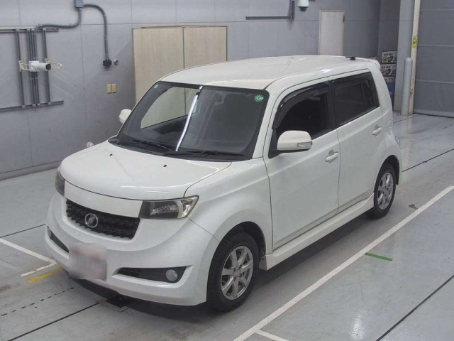 TOYOTA BB