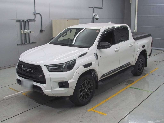 TOYOTA HILUX 2022