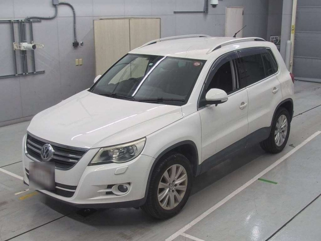 VOLKSWAGEN TIGUAN 2010