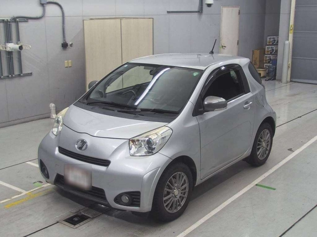 TOYOTA IQ 2015